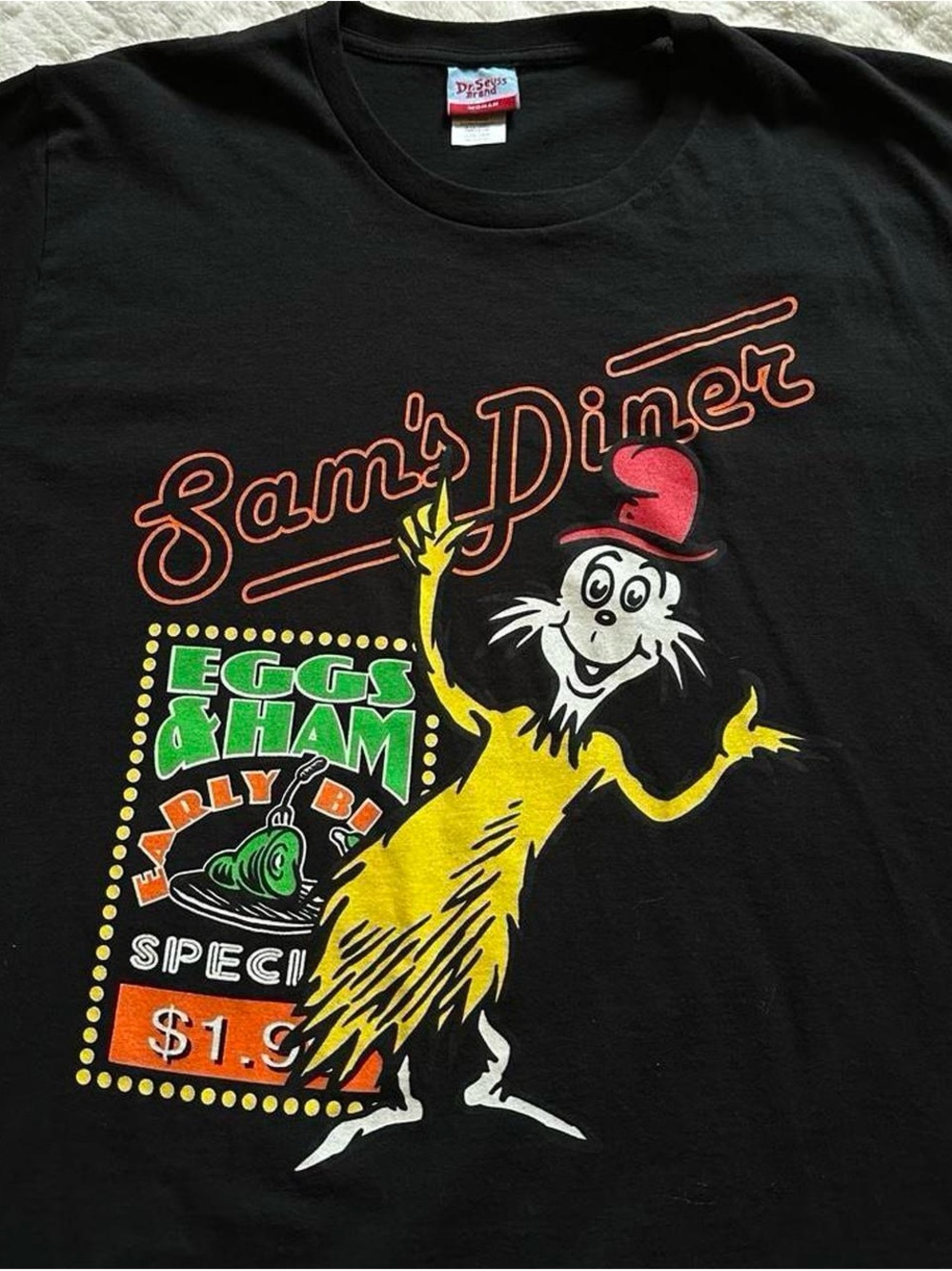 Vintage Black Dr. Seuss Green Eggs and Ham Graphic Tee with Yellow Character XXL